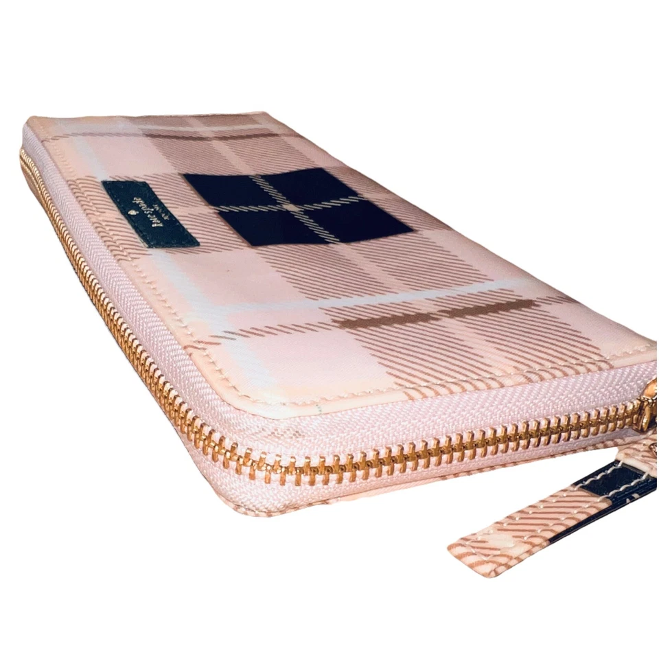Organizador de carteira feminina Kate Spade couro envernizado grande zíper xadrez rosa - Imagem 4 de 4