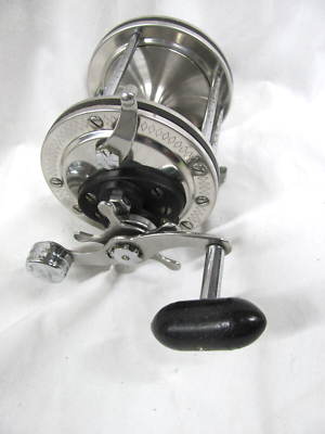 Garcia kingfisher GK-32 スピンキャストリール　オールド Garcia kingfisher GK-32 スピンキャストリール オールド スピン