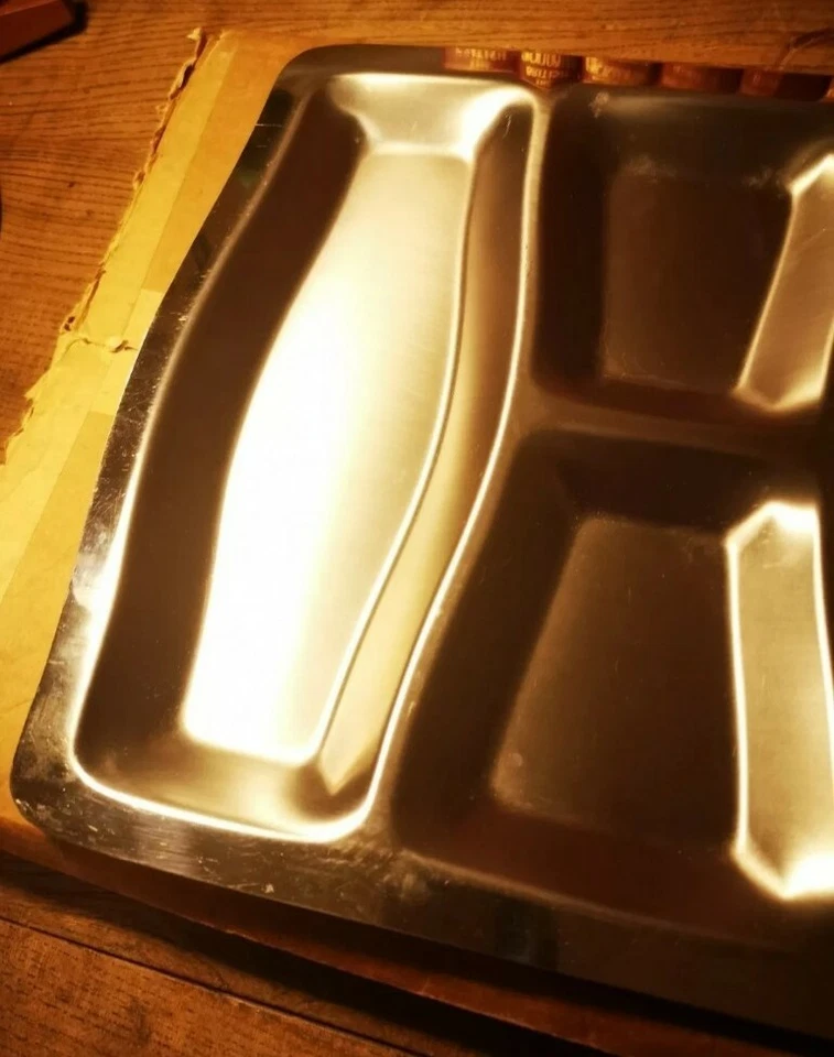 New Old stock beautiful vintage 1960s brushed steel British Serving Tray boxed  - Image 4 of 4