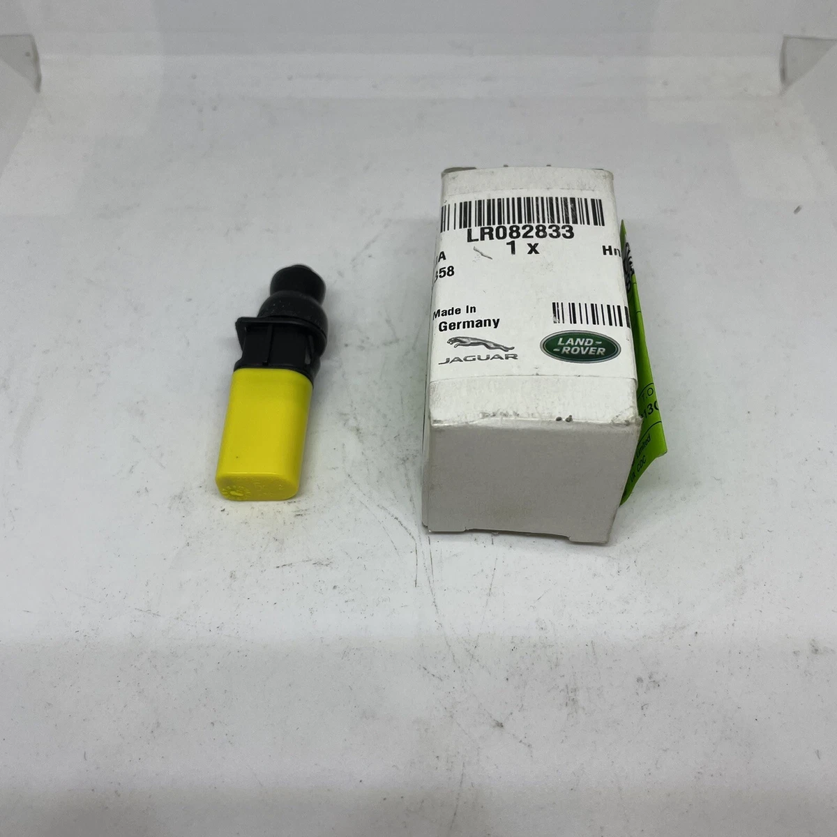 Genuine Land Rover LATCH FUEL FILLER LR082833 part for Discovery 4