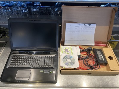 Medion Erazer Gaming Laptop Intel Core i7 Nvidia GTX 980 M SSD 256 Gb 17 Zoll