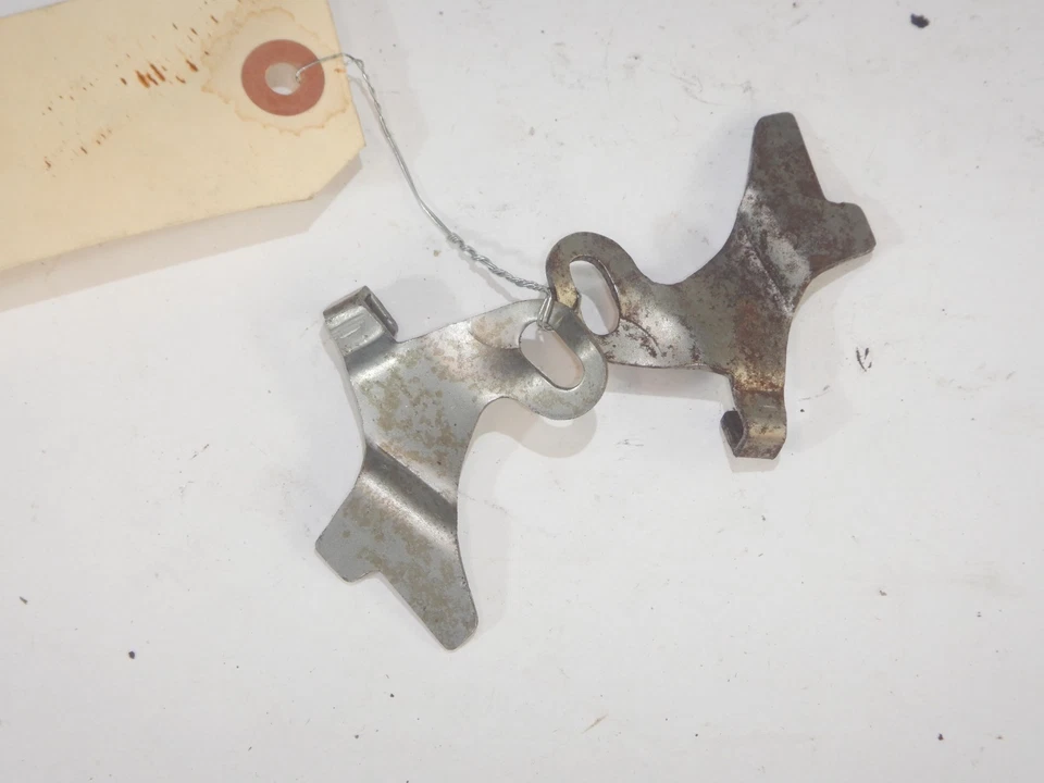 Jeep CJ5 Jeepster Commando 67-75 Passenger Brake Shoe Adjusting Lever 943141 - Image 2 of 4