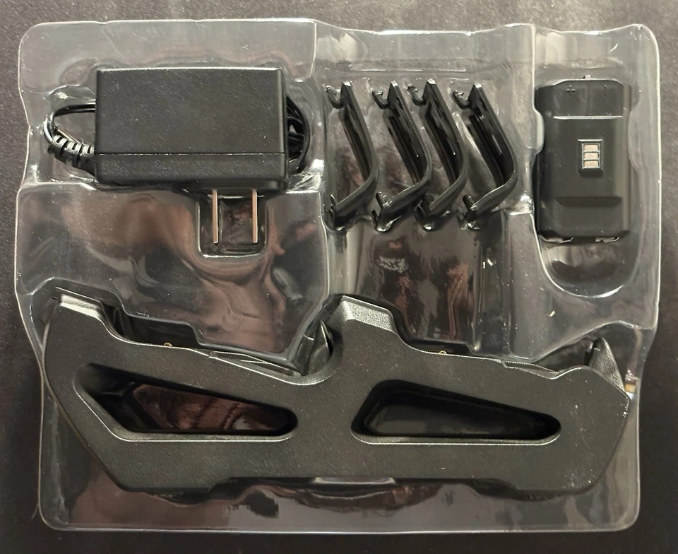 PowerA Dual Charging Station For Xbox Series X|S Xbox One Charge Black - Image 3 of 4