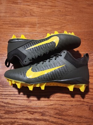 Nike Alpha Menace Lows Ducks Edition Nike Alpha Menace 4 Dunk SE Football Cleats. Nike.com main image 4