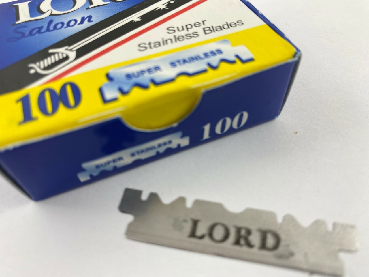 Professional Barber Hair Shaving Razor Straight Edge Folding Knife + 100 Blades