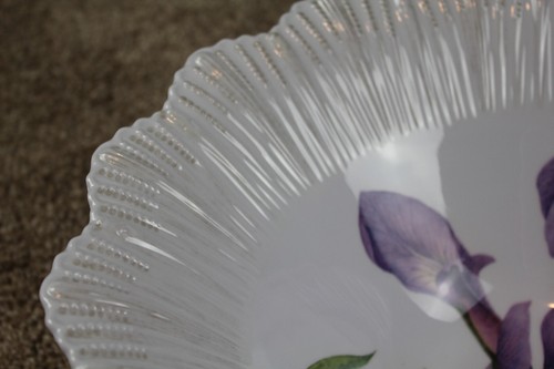 Shabby Chic Melamine Serving Bowl White Purple Iris Scalloped Large 13" NWT - Picture 5 of 8