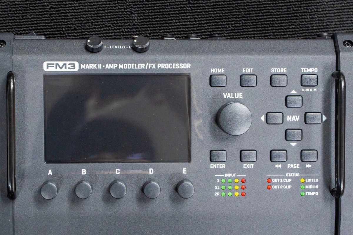 Fractal Audio Systems / FM3 MK II Turbo for BASS New, unused Fractal Audio Systems / FM3 MK II Turbo for BASS New, unused