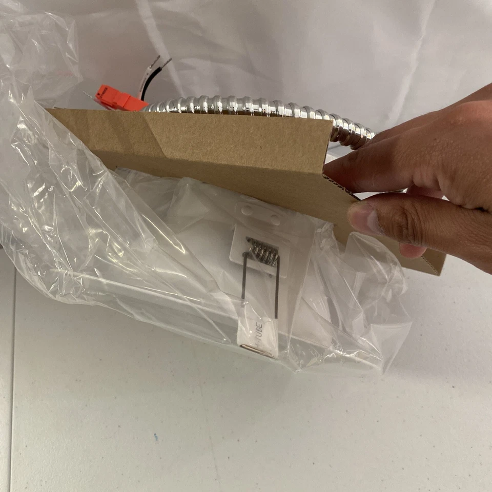 12 GE 电流 6 英寸 LED 改装筒灯套件 - 可调光,3 级可选 — 第 4/4 张图片