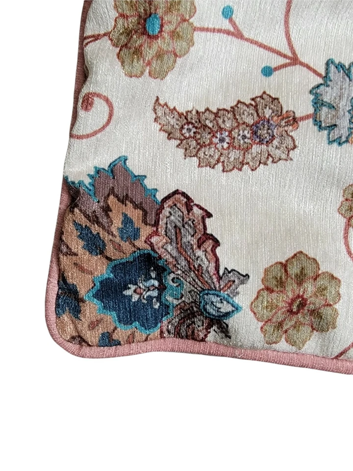 pier 1 pillow case 18x18" velvet trimed in beige rose edging discontinued  HTF - Image 2 of 4