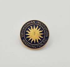 Vintage Smithsonian Institution Washington DC Souvenir Pin Pinback Enamel