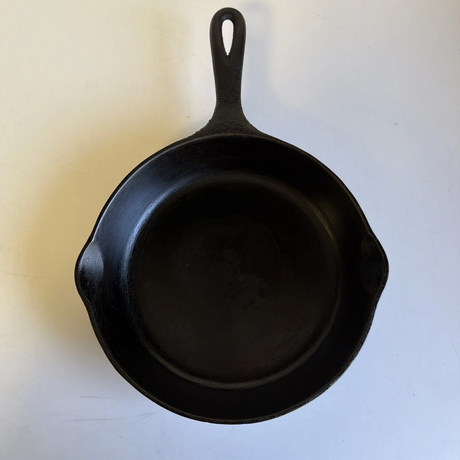 Vintage Wagner Ware Sidney -O- Cast Iron Skillet 1056 Stylized Logo 9-inch
Opens in a new window