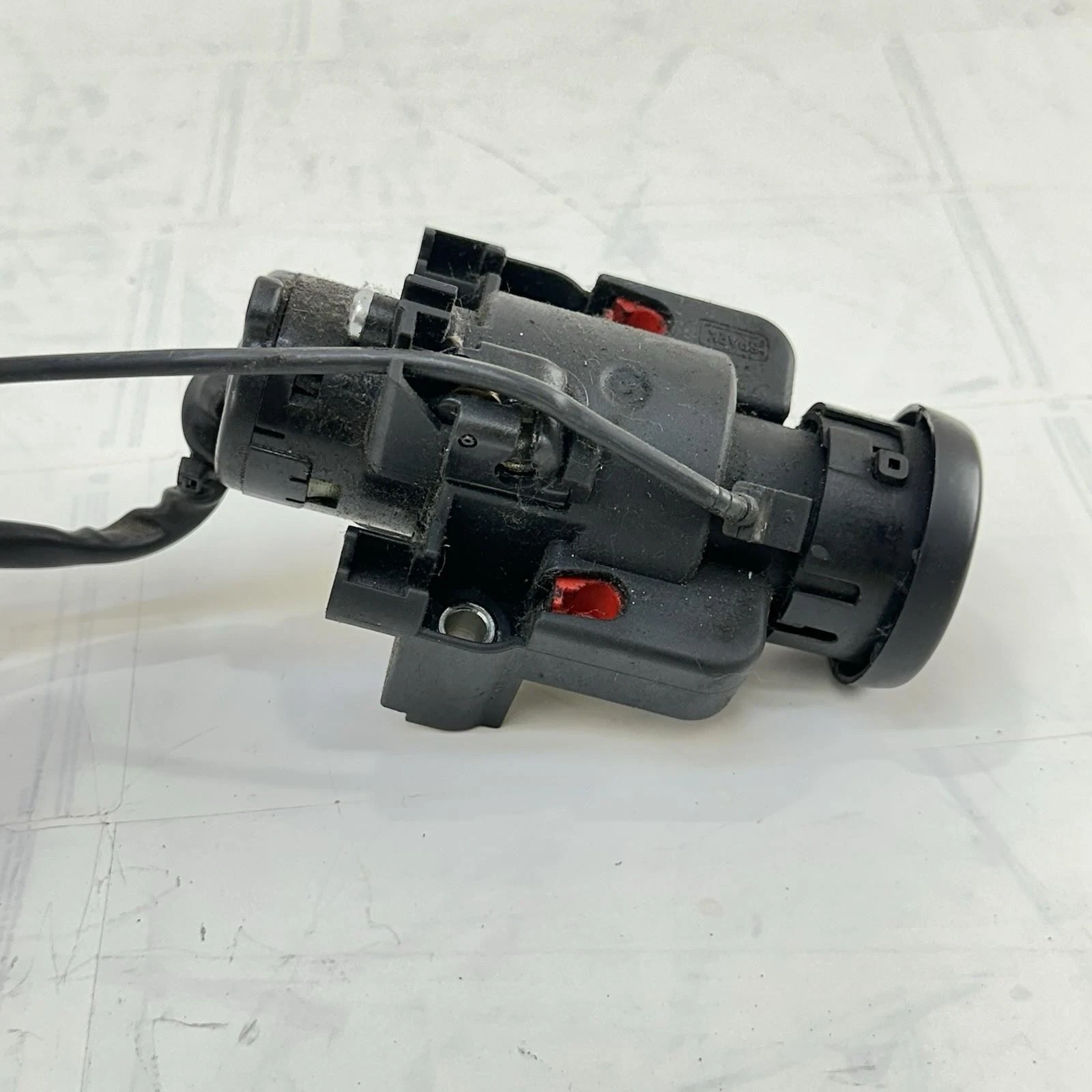 2016 CAN-AM SPYDER RT IGNITION LOCK SET KEY CARGO TRUNK LATCH RELEASE HANDLE