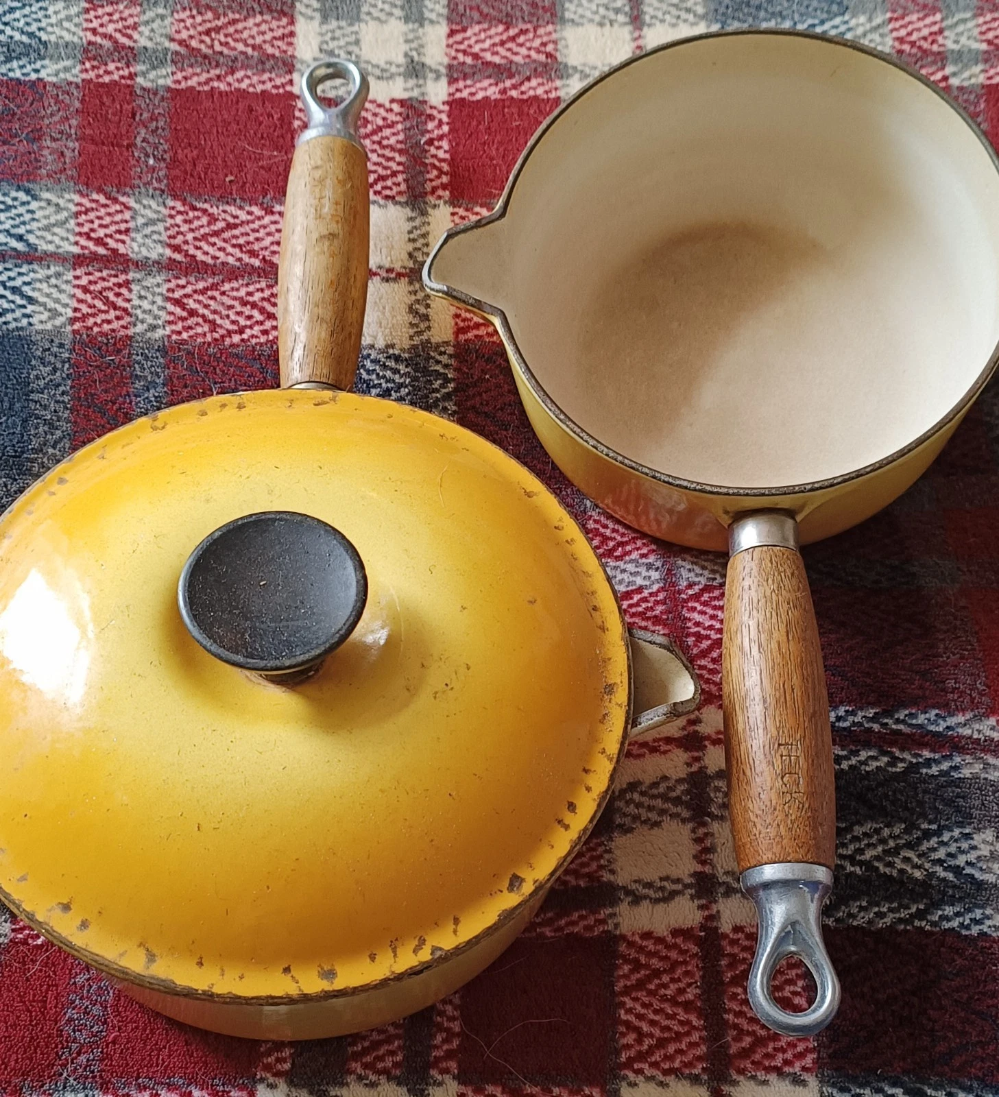 Cooking pot / pans X2 LeCreuset