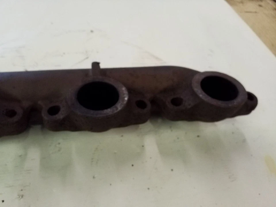 Colector de escape izquierdo 7,3 L | Se adapta a Ford F250 F350 F450 F550 1999-2003 Foto 4 de 4