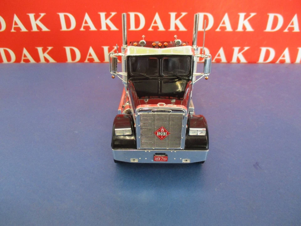 Die cast 1/43 Modellino Camion Truck Freightliner FLC 120 64T Cisterna Texaco - Immagine 3 di 4