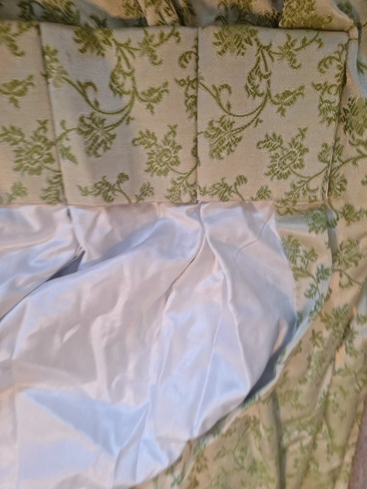 Vintage Pair of Shiny Light Green Pinch Pleated Drapery Lined 83 Inches Longx 60 - Image 4 of 4