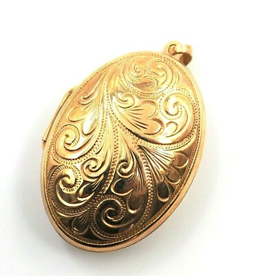 Engraved 9ct Yellow Gold Photo Locket 