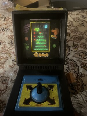 VINTAGE Q-Bert Qbert 1983 Tabletop Mini Arcade Game Parker Brothers WORKS!