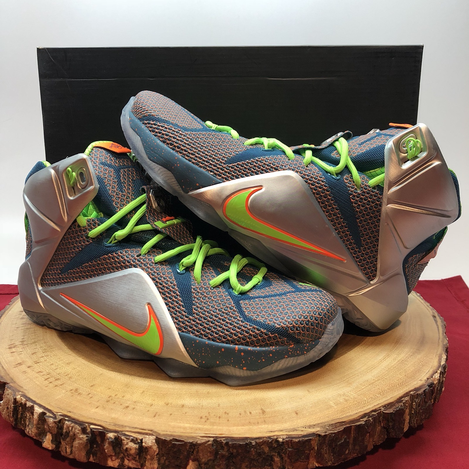 Nike Lebron XII PRM Trillion Dollar Man Riftblue Metallic Silver 705410 430 8.5 Nike Lebron XII PRM Trillion Dollar Man Riftblue Metallic Silver 705410 430 8.5