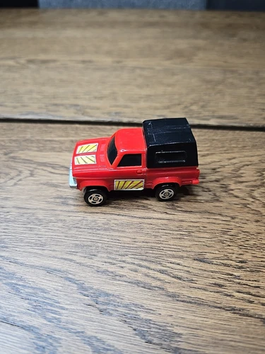 Zybots Changeable Explorer Pickup Truck w Black Camper Remco Vintage Figure