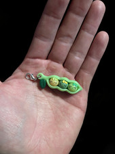 Sanrio Hello Kitty 3 Peas In A Pod Mini Figur...