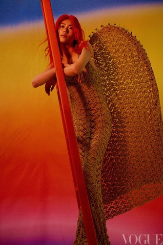 Brand New Vogue CHINA December 2022 Liu Wen 刘雯 Cover Fashion Magazine - Picture 12 of 12