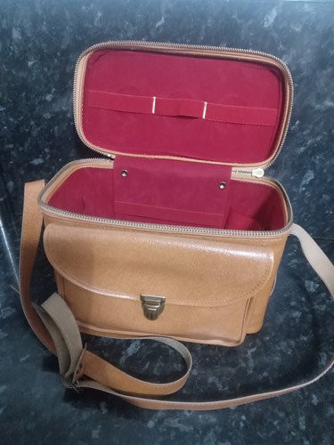vintage hard-case camera bag By Aero from the 1960s to 1980s