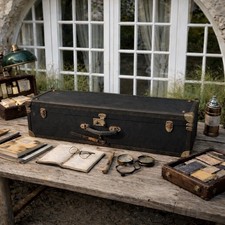 Malle ancienne de représentant Malles Doyon – valise noire de commerce
