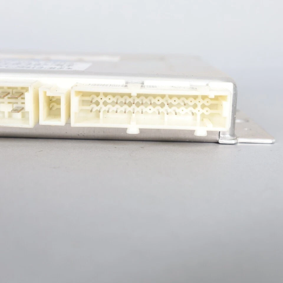 2007-2008 Mercedes Benz CLS550 C219 Air Suspension Module 0375451232 OEM Used - Image 4 of 4