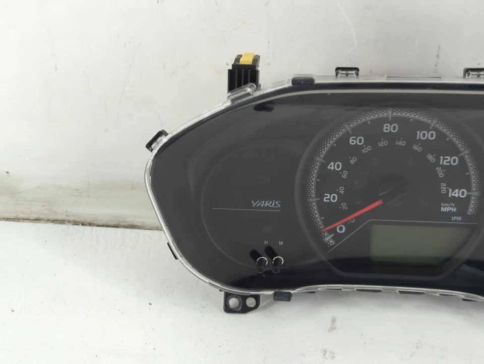 2015-2017 Toyota Yaris Speedometer Instrument Cluster Gauges 93800-0u090 M8O0E - Image 3 of 4