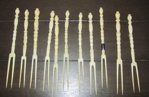 Unbranded Vintage 11 Faux Bone Cocktail Appetizer Picks Skewers MCM Barware