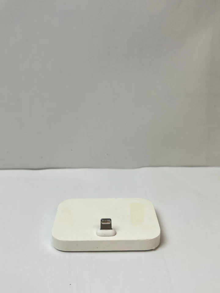 Genuine Original Apple iPhone Lightning Dock Charging Base A1605 White, C Grade - Image 2 of 4