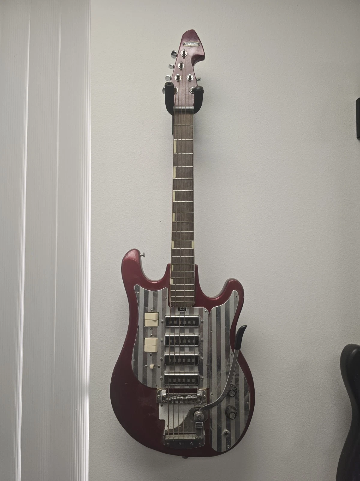 Picture 1 of 5