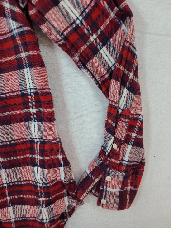 Camisa de franela ligera con botones manga larga a cuadros roja Merona para mujer mediana Foto 4 de 4