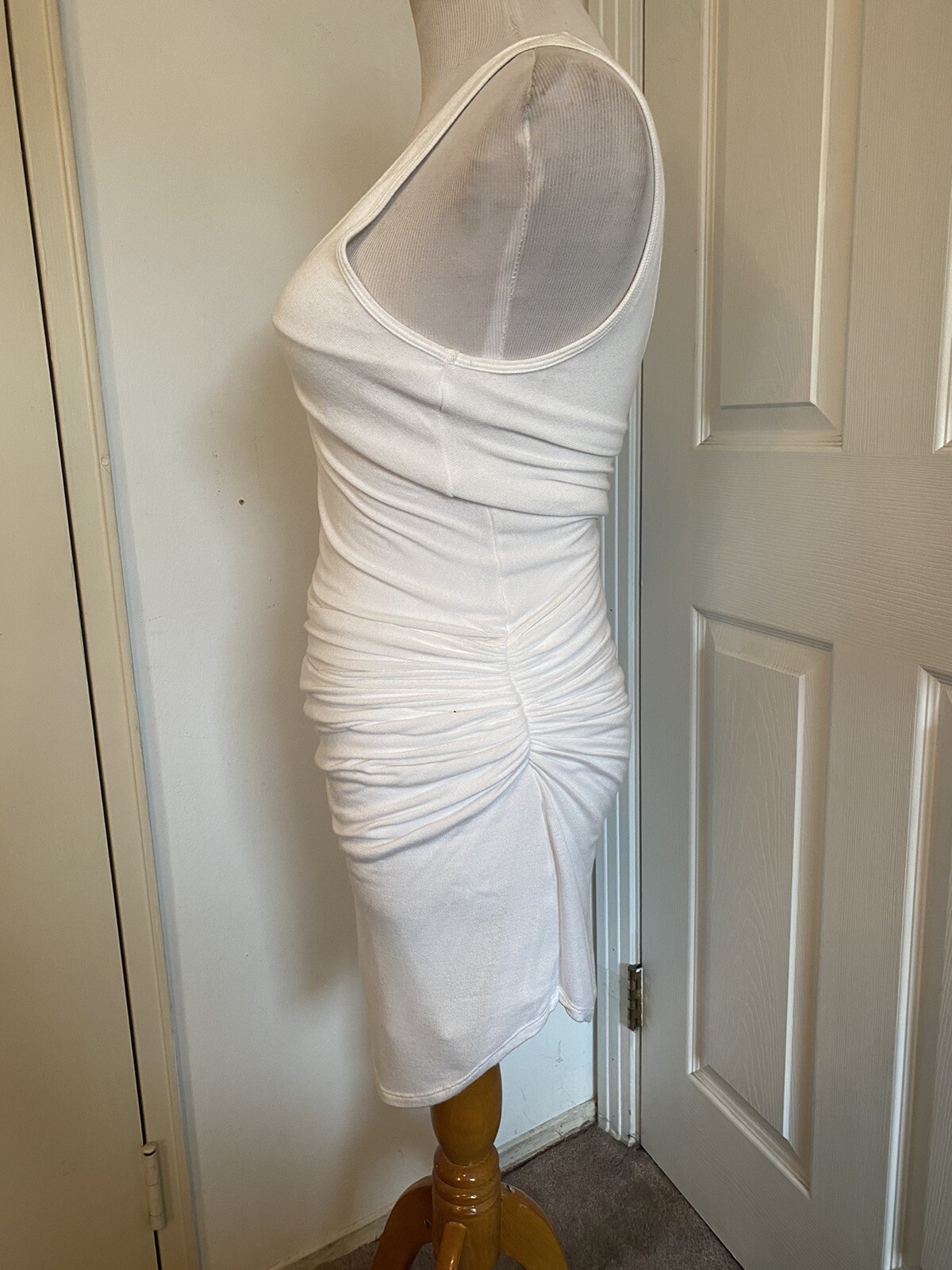 Picture 3 of 8