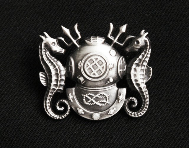 Us Navy Master Diver Badge Regulation Full Size Ebay