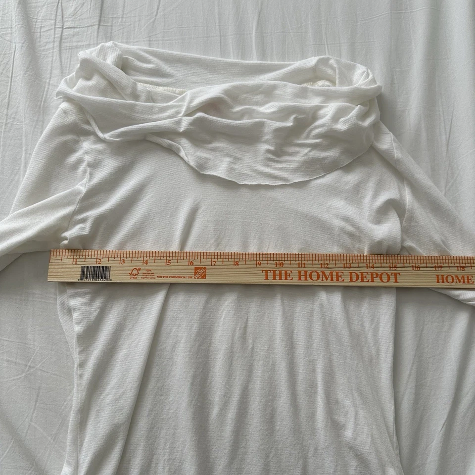 Camisa Mujer Lucy Blanca Hombro Descubierta Ajuste y Acampanada Talla Pequeña Foto 3 de 4