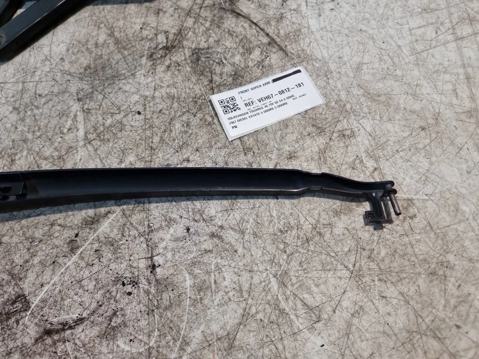 Volkswagen Toureg Front Wiper Arm Pair Front Left Right Automatic 3.0 2007 OEM  - Image 4 of 4