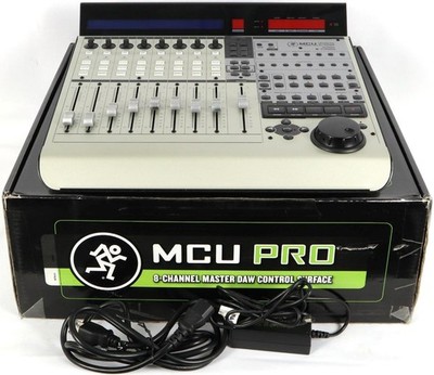 Mackie MCU Pro Universal DAW Control Surface
