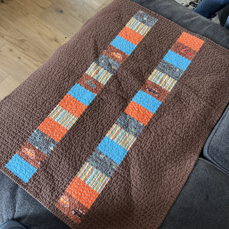 Edredón bebé coches, motocicletas, 36x30 hecho a mano neutro Foto 2 de 4