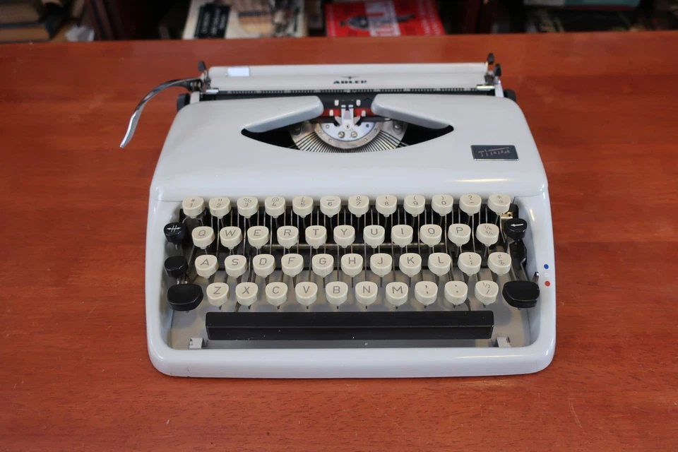 Vintage Adler Tippa S Typewriter with Case, Serviced in Full Working Order - Image 2 of 4