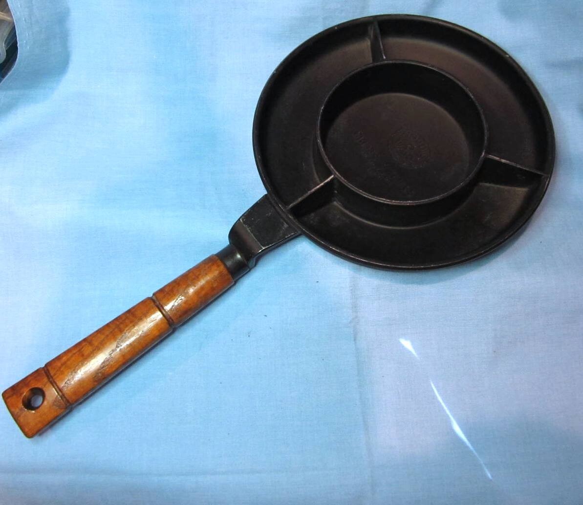 Nordic Ware Cast Aluminum Crepes N Things Crepe Pan 8" Diameter Made in