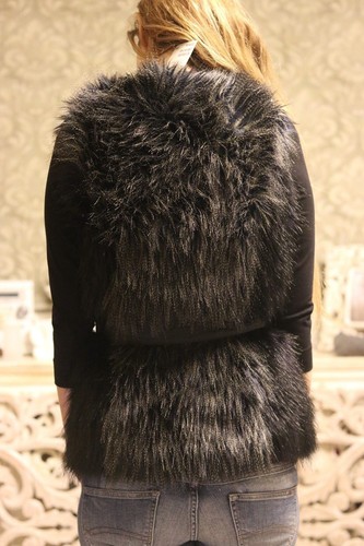 Fell Fake Weste, Pelz, H&M - Bild 3 von 7