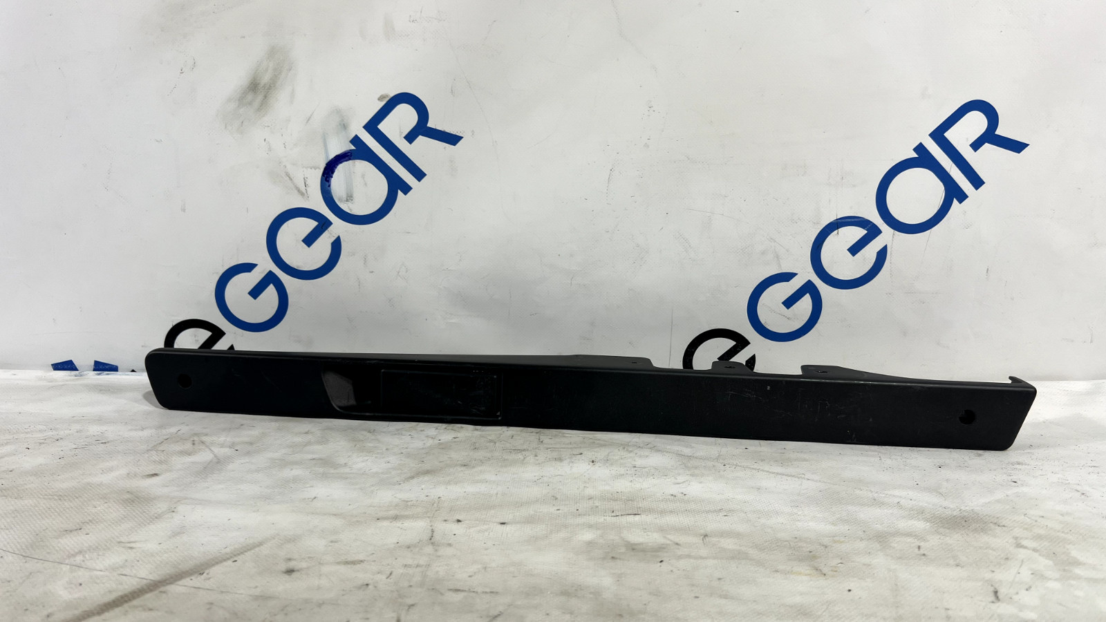 ASTON MARTIN V8 VANTAGE LEFT INTERIOR DOOR PANEL ARMREST COVER OEM 2011-17💠