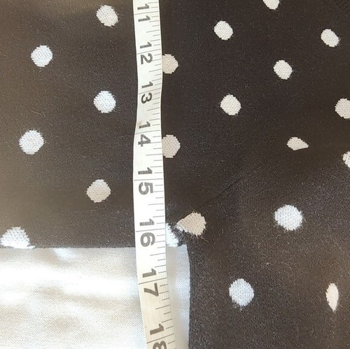 Tahari Damenpullover schwarz Kurzarm Rundhals gepunktet Größe S - Bild 6 von 6