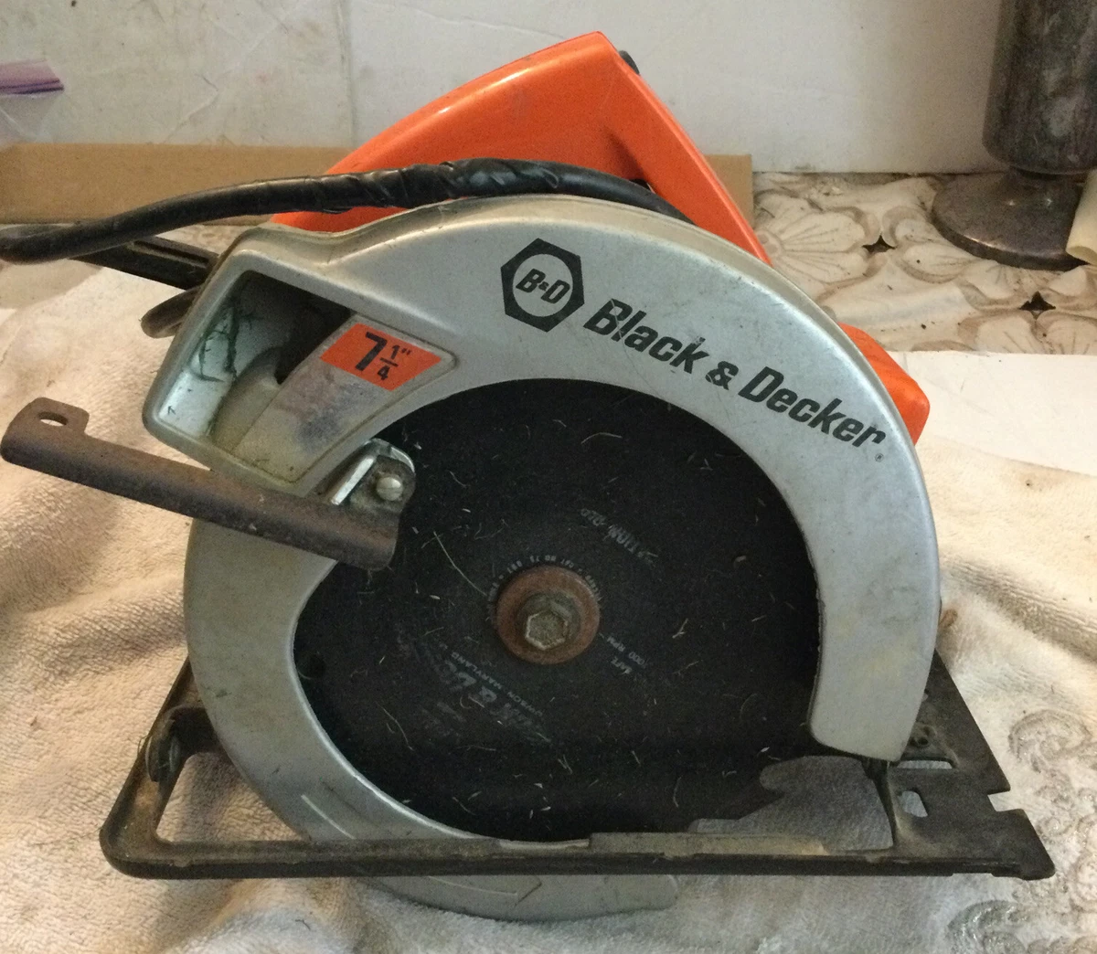 Black and decker 7390 online circular saw