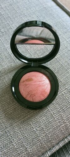 Laura Geller Blush N Brighten Pink Buttercream 4.5g.
