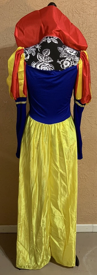 Women’s Snow White Costume With Wig, Small Petite - Image 3 of 3