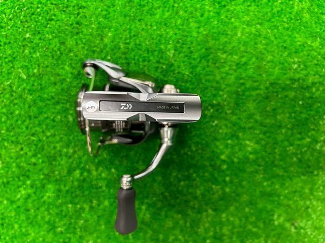 Daiwa 23 Airity ST SF 2000SS-P reel Japanese seller Daiwa 23 Airity ST SF 2000SS-P reel Japanese seller