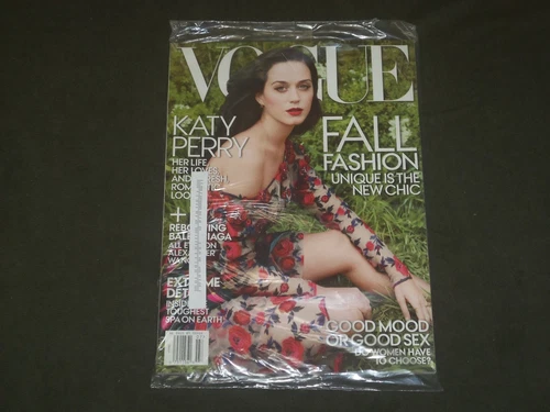 2013 JULY VOGUE MAGAZINE - KATY PERRY - B 2581